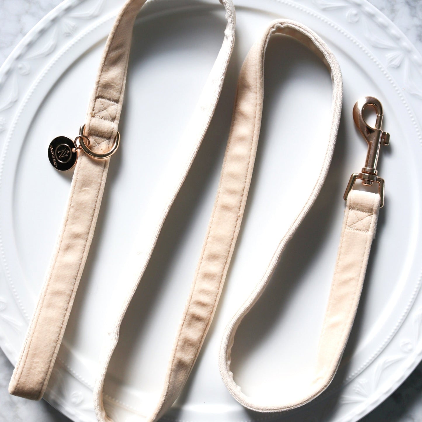 Velvet Leash - Fuchsia Fusion