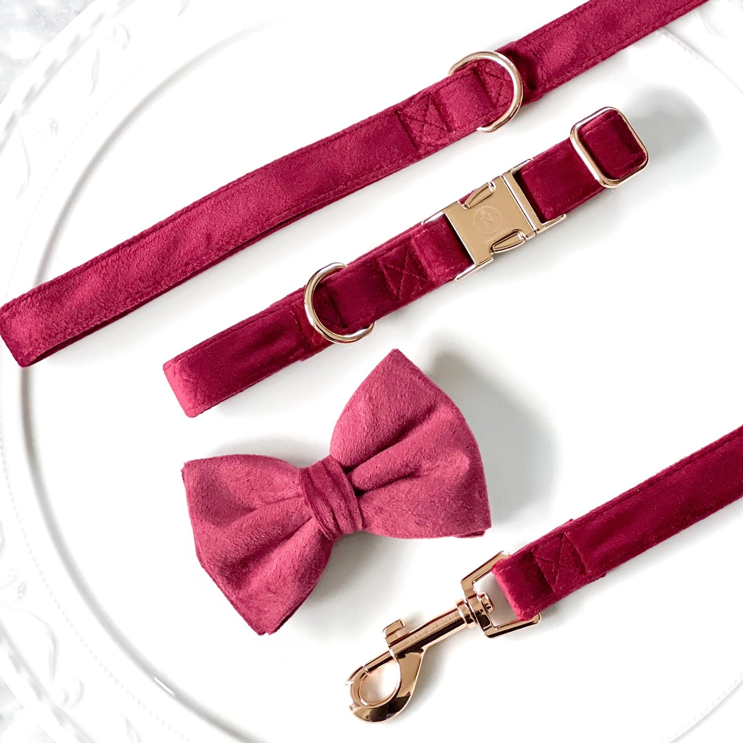 Velvet Leash - Ruby